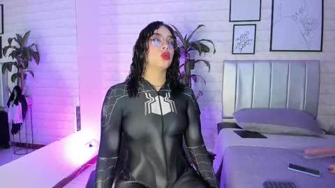  Lizzie  online show from 10.03.25