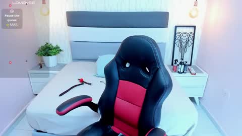        online show from 01.15.25