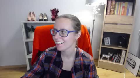 Lizzy online show from 11.07.25