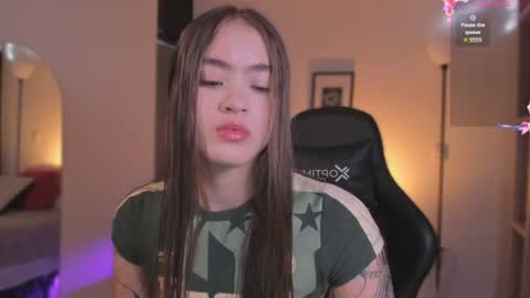 Lizzy Colins online show from 07.02.26