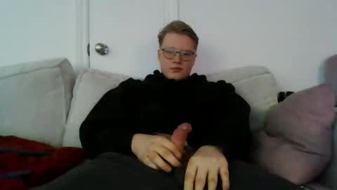 Snapshot of ljc_vmontminy3 chatting on 12.15.25 Vincethecock online show from 12.15.25