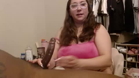 Snapshot of llena_de_lechee chatting on 02.02.26 llena_de_lechee online show from 02.02.26