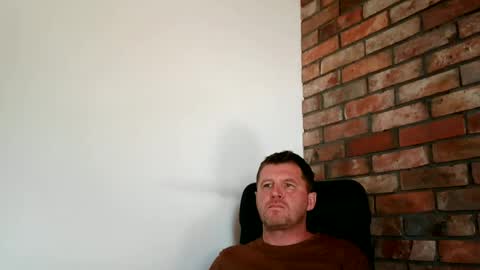 Snapshot of lllukasssxxx chatting on 06.17.26 lllukasssxxx online show from 06.17.26