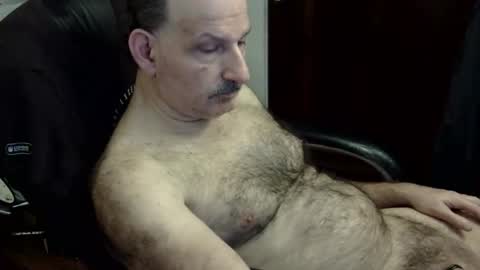 loades182025 online show from 01.15.26