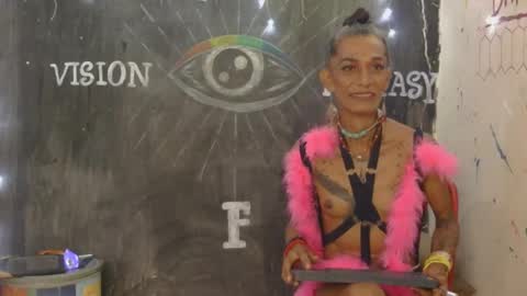 LA LOBA online show from 12.04.24