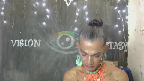 LA LOBA online show from 12.10.24