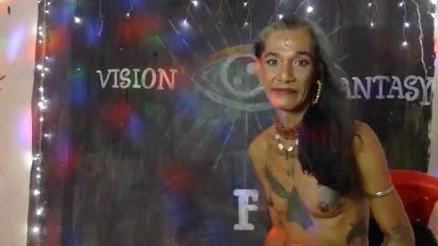 LA LOBA online show from 01.10.25