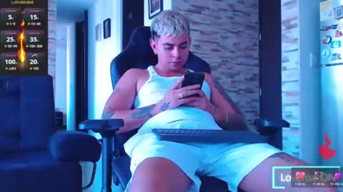 Snapshot of lobito_xxxl chatting on 07.16.26 lobito_xxxl online show from 07.16.26