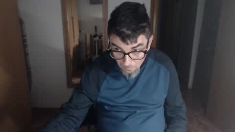 Snapshot of lobosolitario73 chatting on 11.09.25 lobosolitario73 online show from 11.09.25