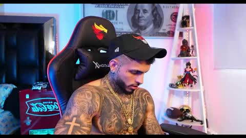 logan_hugh8 online show from 02.28.25