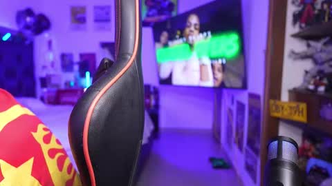 logan_hugh8 online show from 03.11.26