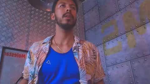 Snapshot of logan_mercer chatting on 12.16.25 logan_mercer online show from 12.16.25