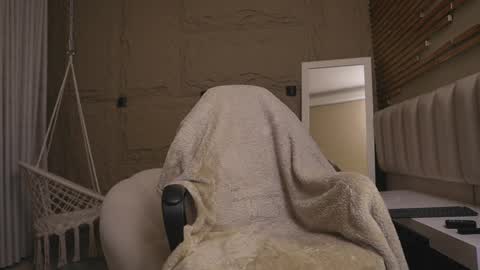 logan_varela online show from 03.31.26