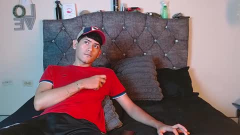 Snapshot of logan_willyams_ chatting on 09.20.25 logan_willyams_ online show from 09.20.25