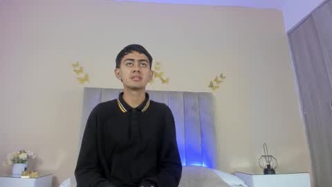 Snapshot of logan_wolf_ chatting on 12.15.25 Logan online show from 12.15.25