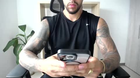 Logan Wolfp online show from 05.18.26