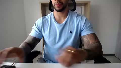 Logan Wolfp online show from 08.02.26