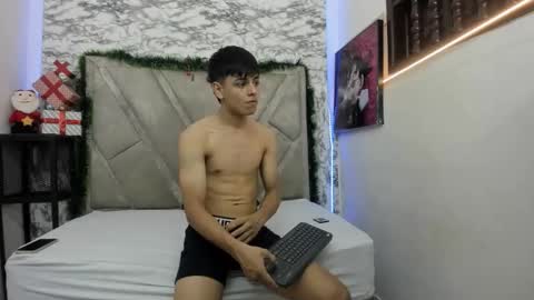 Snapshot of loganjhonson chatting on 11.14.25 loganjhonson online show from 11.14.25