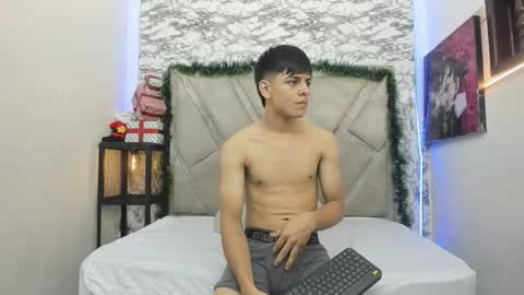 Snapshot of loganjhonson chatting on 11.23.25 loganjhonson online show from 11.23.25