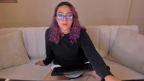 Snapshot of loiseharper chatting on 05.01.26 Loise online show from 05.01.26