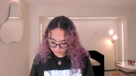 Snapshot of loiseharper chatting on 05.16.26 Loise online show from 05.16.26