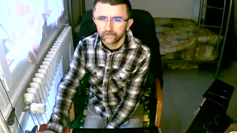 Snapshot of lokoum39 chatting on 01.31.25 lokoum39 online show from 01.31.25