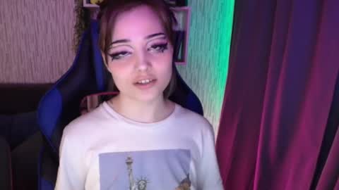 Snapshot of lola_bani_ chatting on 12.18.24 lola online show from 12.18.24