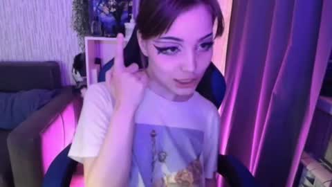 Snapshot of lola_bani_ chatting on 12.18.24 lola online show from 12.18.24