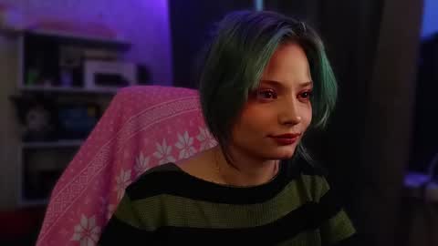 Snapshot of lola_bani_ chatting on 11.28.25 lola online show from 11.28.25