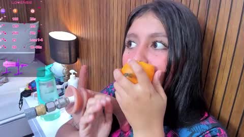 Snapshot of lola_clit chatting on 02.22.25 lola online show from 02.22.25