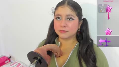 Snapshot of lola_clit chatting on 10.22.25 lola online show from 10.22.25