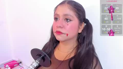 Snapshot of lola_clit chatting on 10.23.25 lola online show from 10.23.25