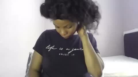 Lola Coco online show from 04.06.26