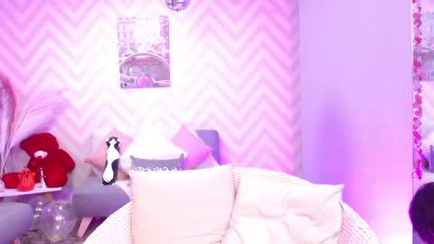 Lola online show from 10.05.25