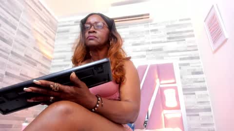 Lola online show from 01.29.25