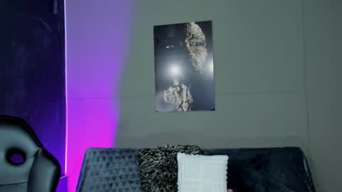 lola red online show from 02.04.26