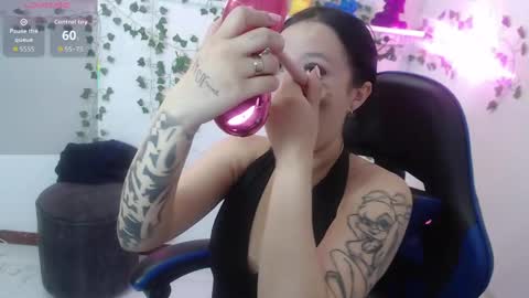 Snapshot of lola_star_ chatting on 05.28.26 Lola online show from 05.28.26