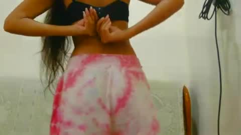 lolaa online show from 12.29.24