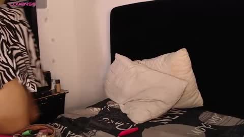 lolaa_staars online show from 12.07.24