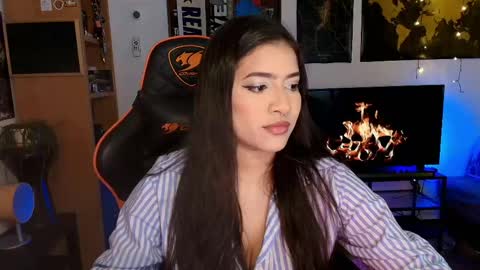 Snapshot of lolaasmith_21 chatting on 05.18.26 lolaasmith_21 online show from 05.18.26