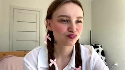 lolaatate online show from 03.11.26