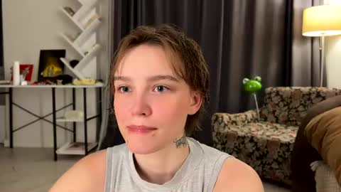 Snapshot of lolaatatee chatting on 07.23.26 lolaatatee online show from 07.23.26