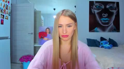 Snapshot of lolabani675452 chatting on 11.29.25 lolabani675452 online show from 11.29.25