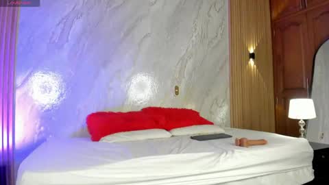 LolaBby1 online show from 04.18.26