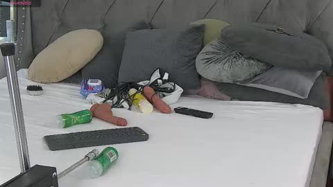 Snapshot of lolabuttie chatting on 09.13.25 Lola new tits boobs ass stepsis online show from 09.13.25