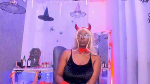 lola online show from 10.30.25