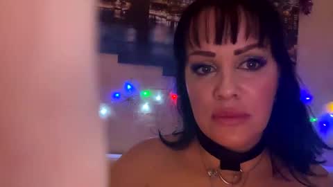 Snapshot of lolaley2 chatting on 01.17.25 Lolaley2 online show from 01.17.25