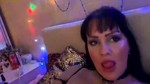 Snapshot of lolaley2 chatting on 01.27.25 Lolaley2 online show from 01.27.25