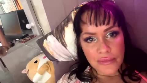 Snapshot of lolaley2 chatting on 10.13.25 Lolaley2 online show from 10.13.25