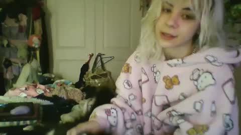 Snapshot of lolalixx6969 chatting on 01.22.25 Lola Lixx online show from 01.22.25